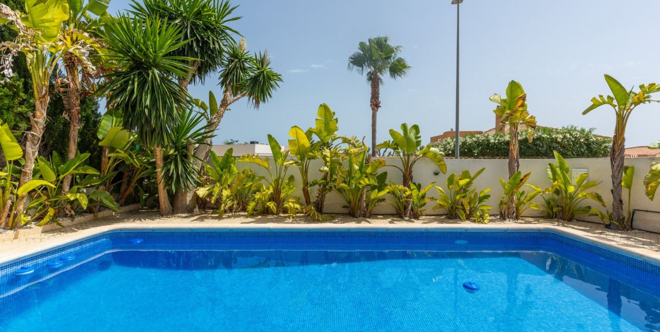 Reventa - Villa -
San Isidro - San Fulgencio