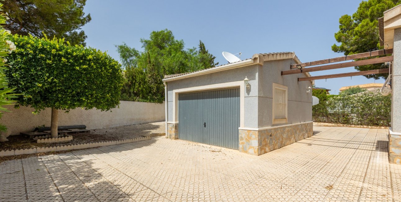 Reventa - Villa -
San Isidro - San Fulgencio