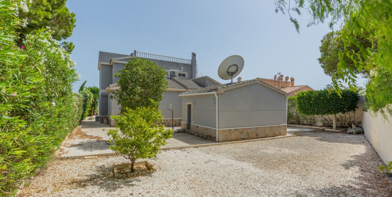 Reventa - Villa -
San Isidro - San Fulgencio