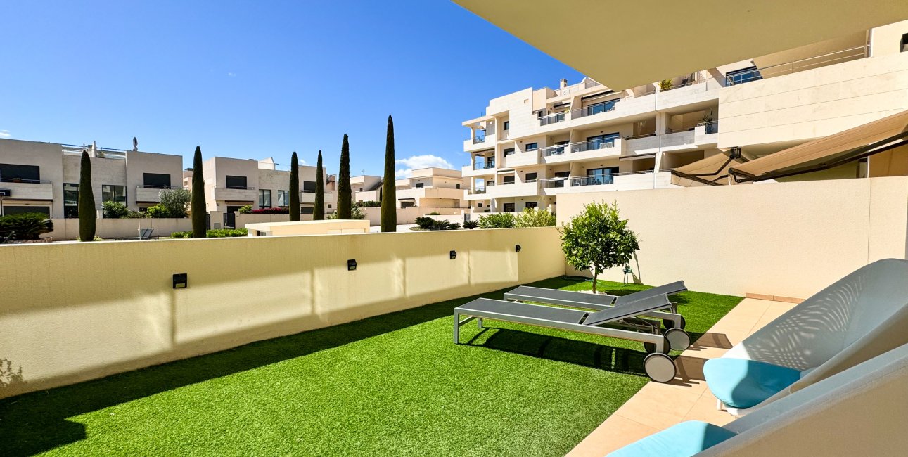 Resale - Apartment / flat -
Orihuela - Orihuela Costa