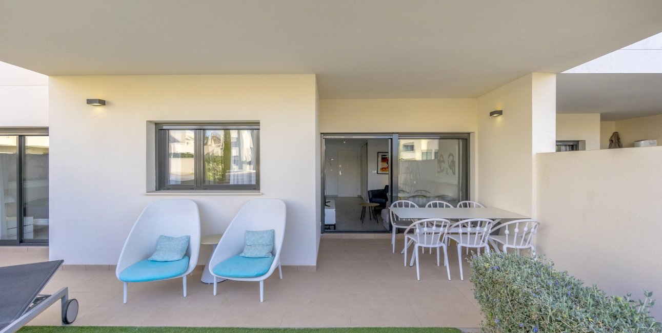 Resale - Apartment / flat -
Orihuela - Orihuela Costa