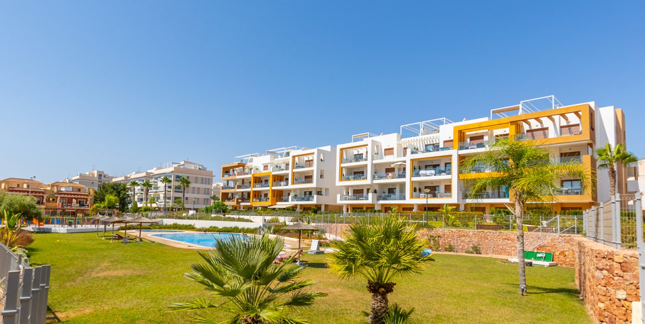 Resale - Apartment / flat -
Orihuela Costa - Villamartín