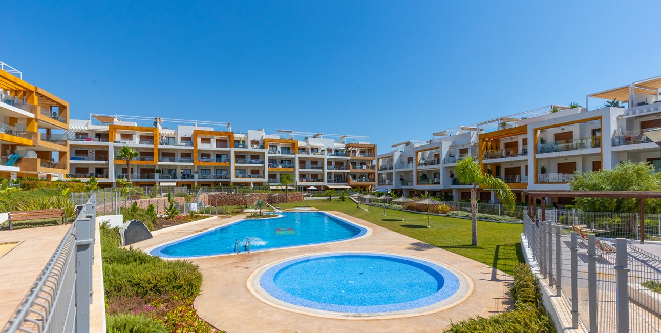 Resale - Apartment / flat -
Orihuela Costa - Villamartín