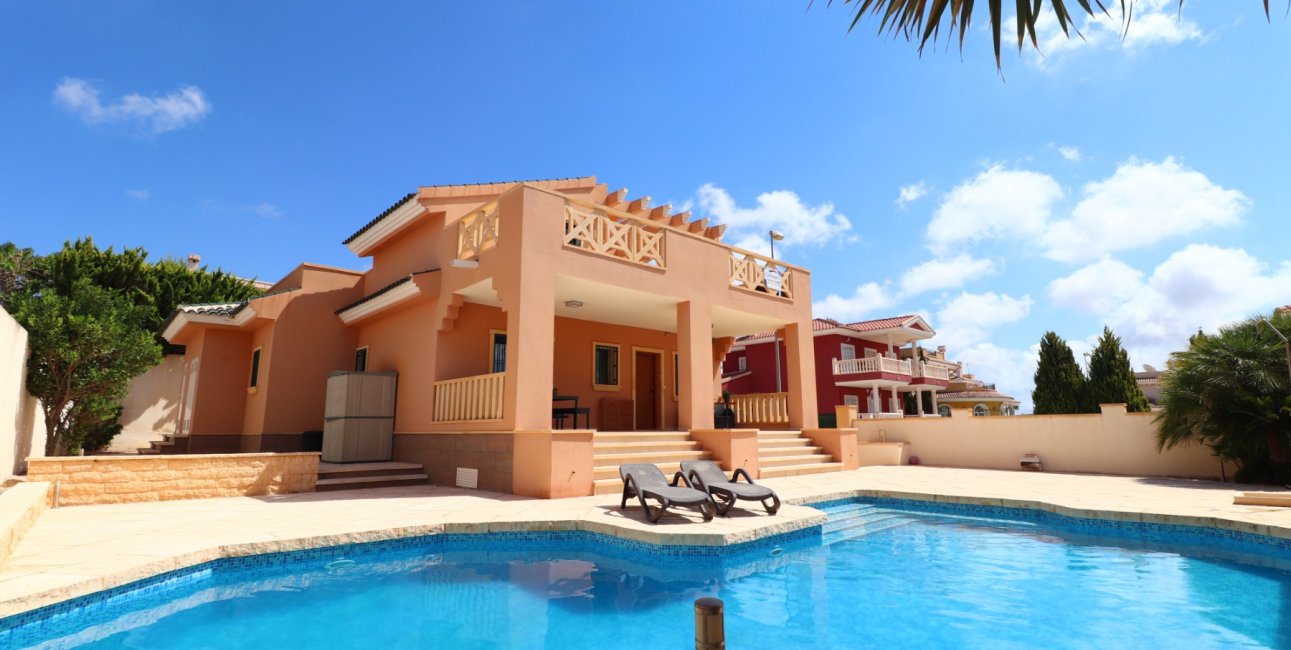 Resale - Villa -
Ciudad Quesada - La Fiesta