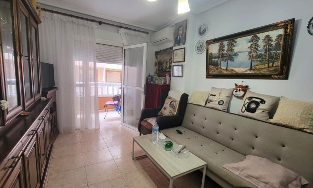 Reventa - Apartamento / piso -
Torrevieja - Parque de las Naciones