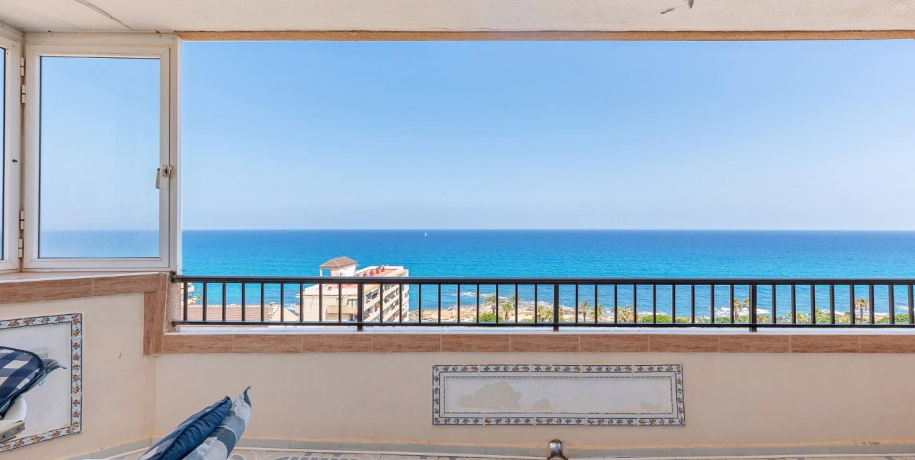 Resale - Apartment / flat -
Torrevieja - Cabo cervera