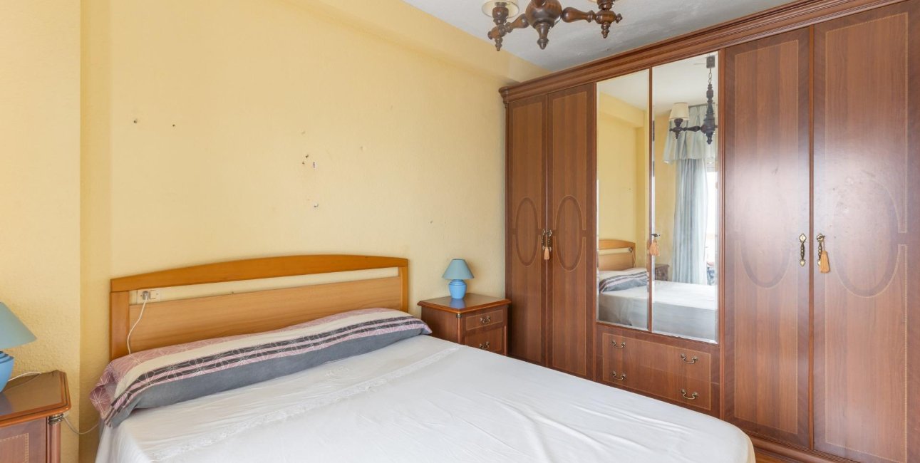 Resale - Apartment / flat -
Torrevieja - Cabo cervera