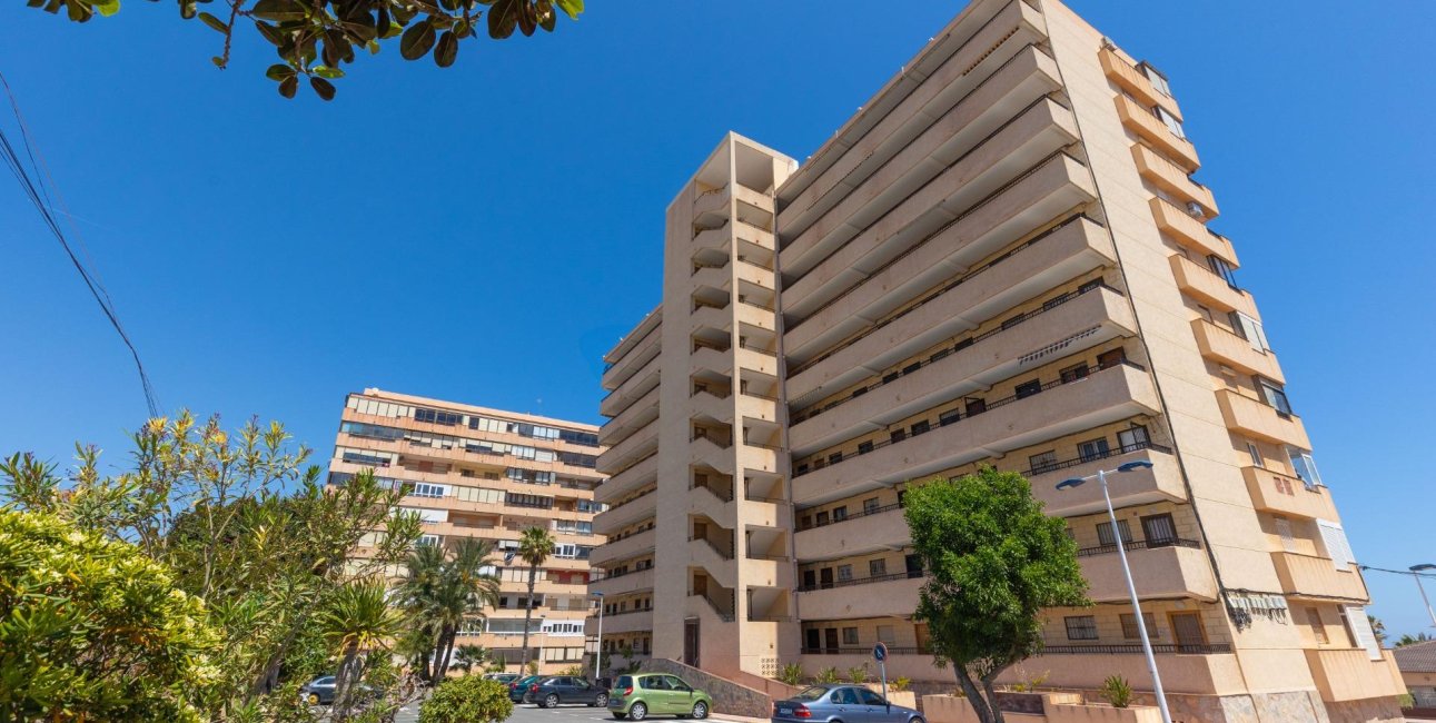 Resale - Apartment / flat -
Torrevieja - Cabo cervera