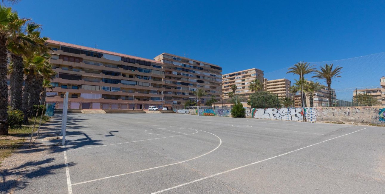 Resale - Apartment / flat -
Torrevieja - Cabo cervera