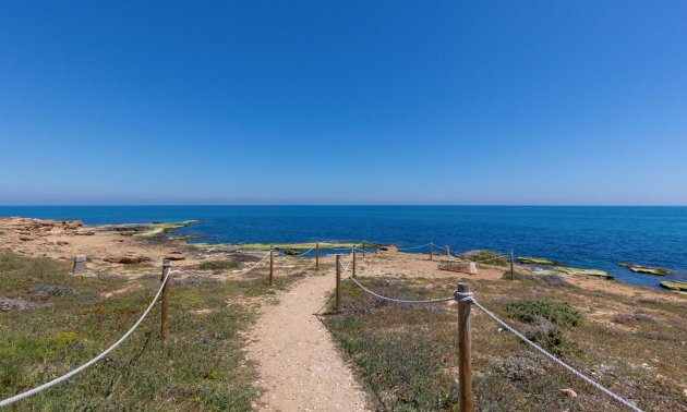 Resale - Apartment / flat -
Torrevieja - Cabo cervera