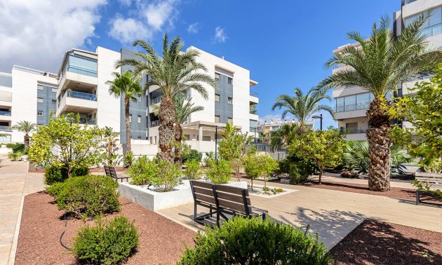 Resale - Apartment / flat -
Orihuela Costa - Villamartín
