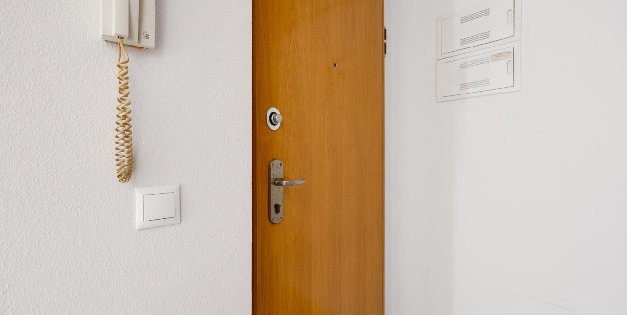 Resale - Apartment / flat -
Torrevieja - Centro