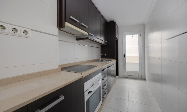 Resale - Apartment / flat -
Torrevieja - Centro