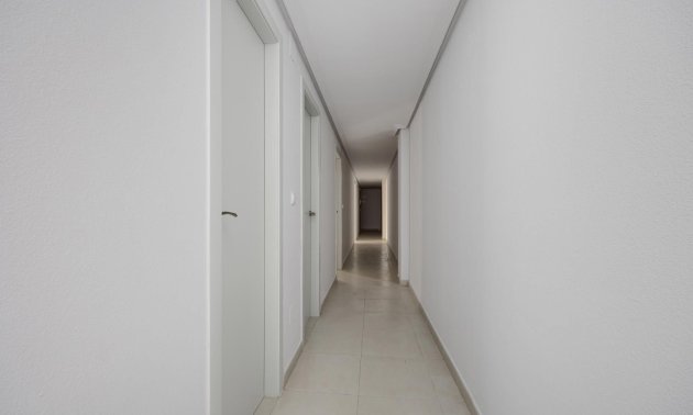 Resale - Apartment / flat -
Torrevieja - Centro