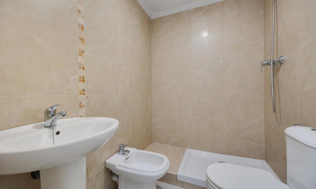 Resale - Apartment / flat -
Torrevieja - Centro