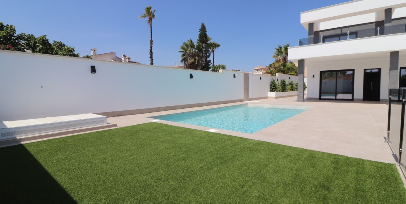 Resale - Villa -
Ciudad Quesada - Ciudad Quesada - Town