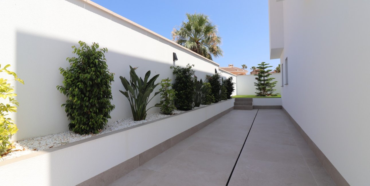 Resale - Villa -
Ciudad Quesada - Ciudad Quesada - Town