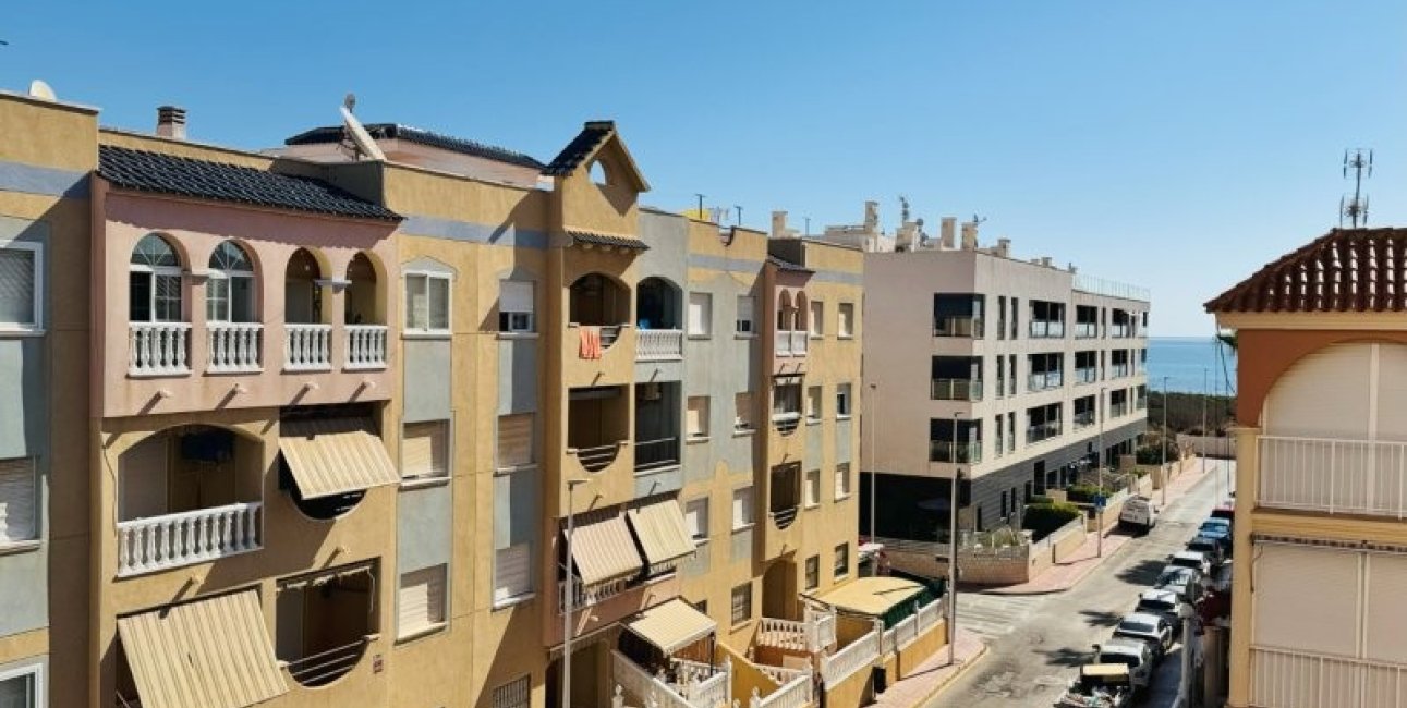 Resale - Apartment / flat -
Torrevieja - La Mata