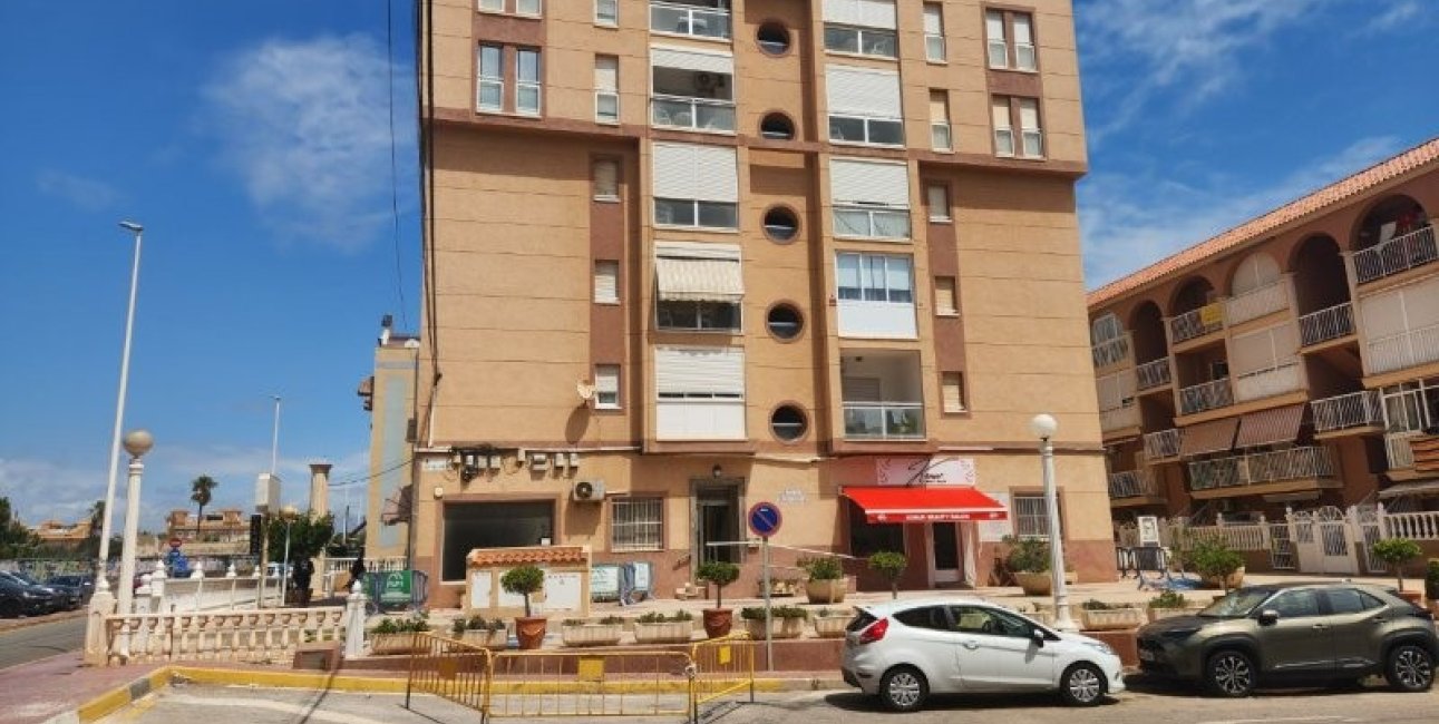 Resale - Apartment / flat -
Torrevieja - La Mata