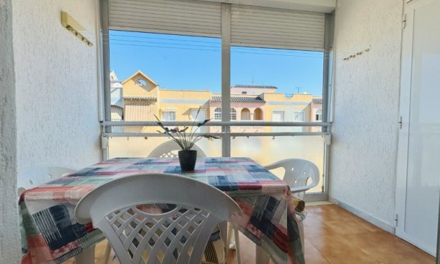 Resale - Apartment / flat -
Torrevieja - La Mata
