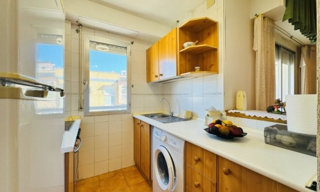 Resale - Apartment / flat -
Torrevieja - La Mata