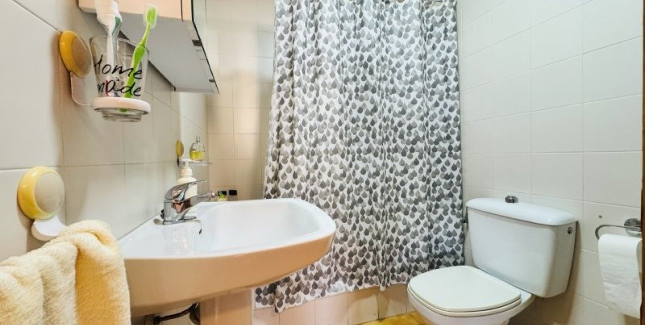 Resale - Apartment / flat -
Torrevieja - La Mata