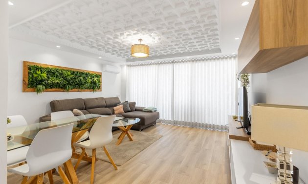 Resale - Apartment / flat -
Torrevieja - Acequion