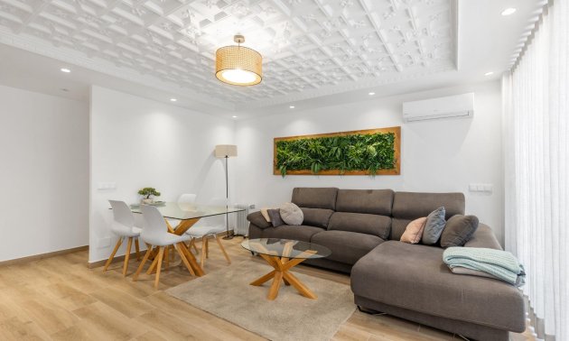 Resale - Apartment / flat -
Torrevieja - Acequion