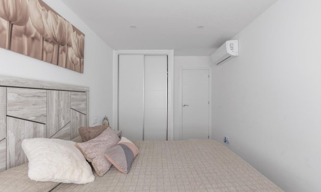 Resale - Apartment / flat -
Torrevieja - Acequion