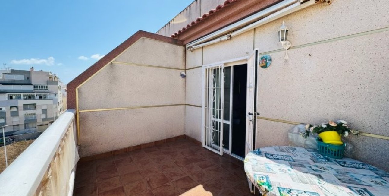 Resale - Apartment / flat -
Torrevieja - La Mata