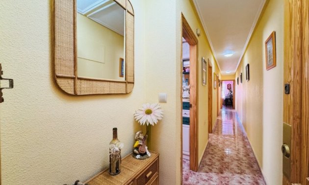 Resale - Apartment / flat -
Torrevieja - La Mata