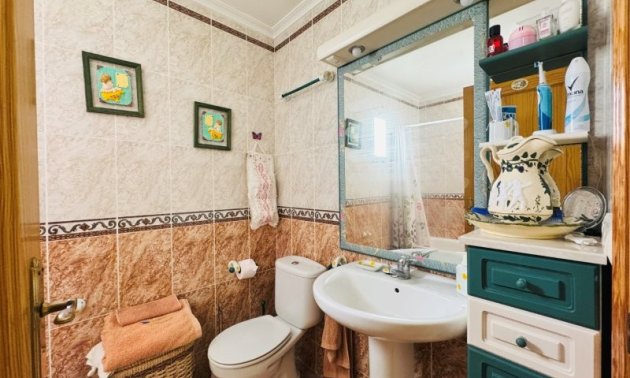 Resale - Apartment / flat -
Torrevieja - La Mata