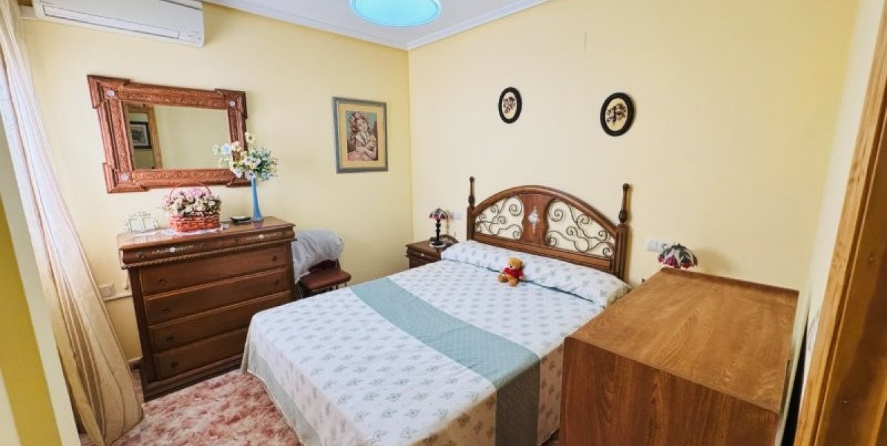 Resale - Apartment / flat -
Torrevieja - La Mata