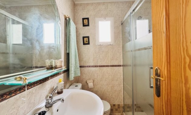 Resale - Apartment / flat -
Torrevieja - La Mata