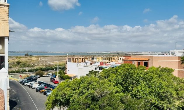 Resale - Apartment / flat -
Torrevieja - La Mata