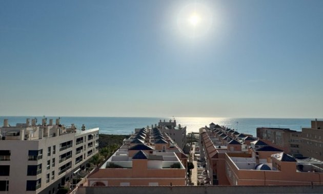 Resale - Apartment / flat -
Torrevieja - La Mata