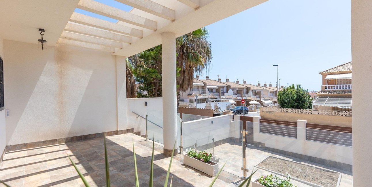 Reventa - Villa -
Torrevieja - Aguas Nuevas