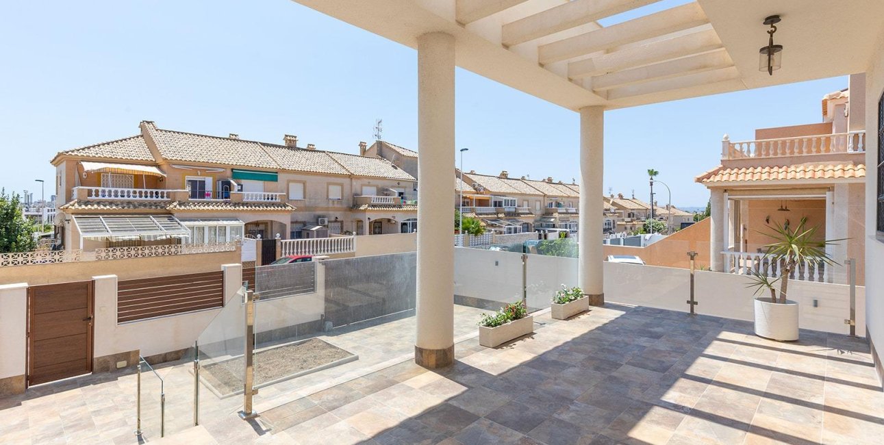 Reventa - Villa -
Torrevieja - Aguas Nuevas