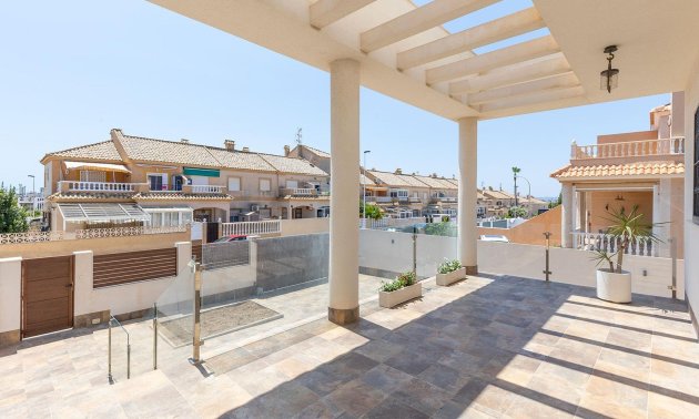 Reventa - Villa -
Torrevieja - Aguas Nuevas