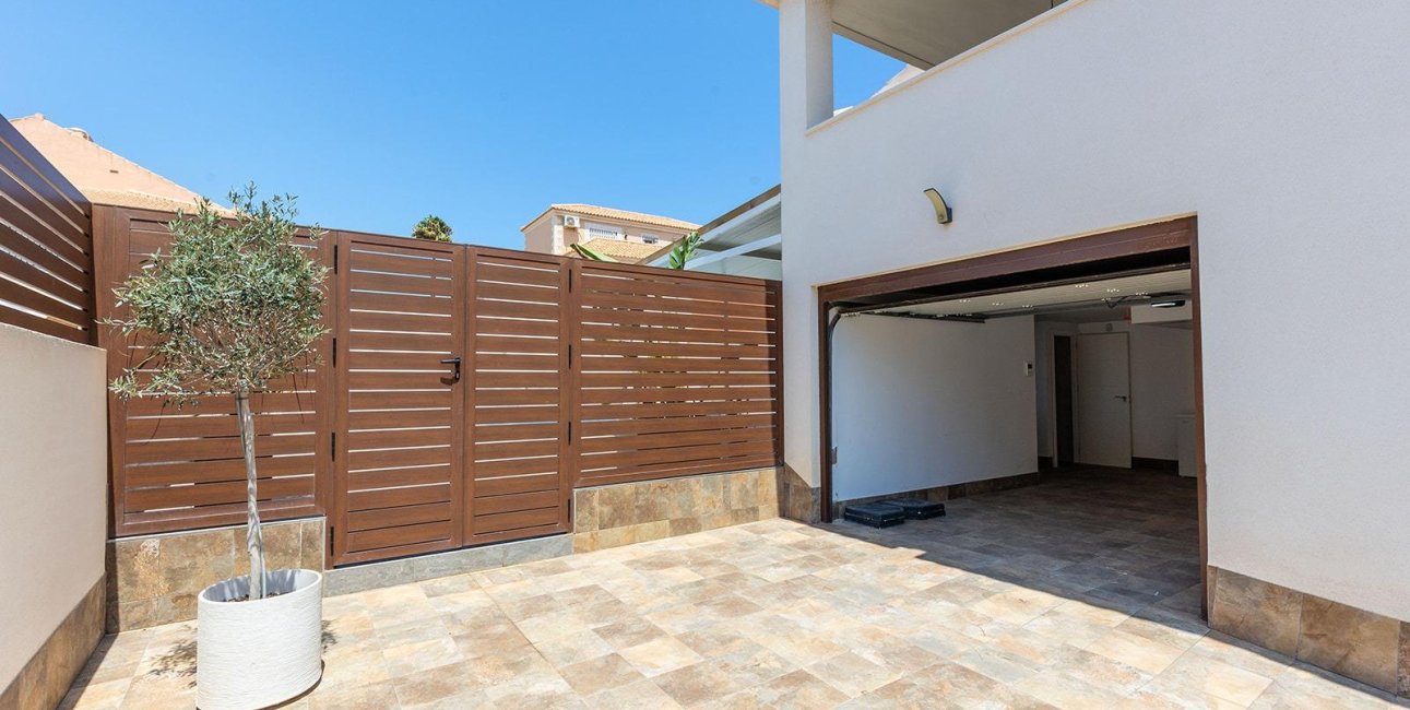 Reventa - Villa -
Torrevieja - Aguas Nuevas