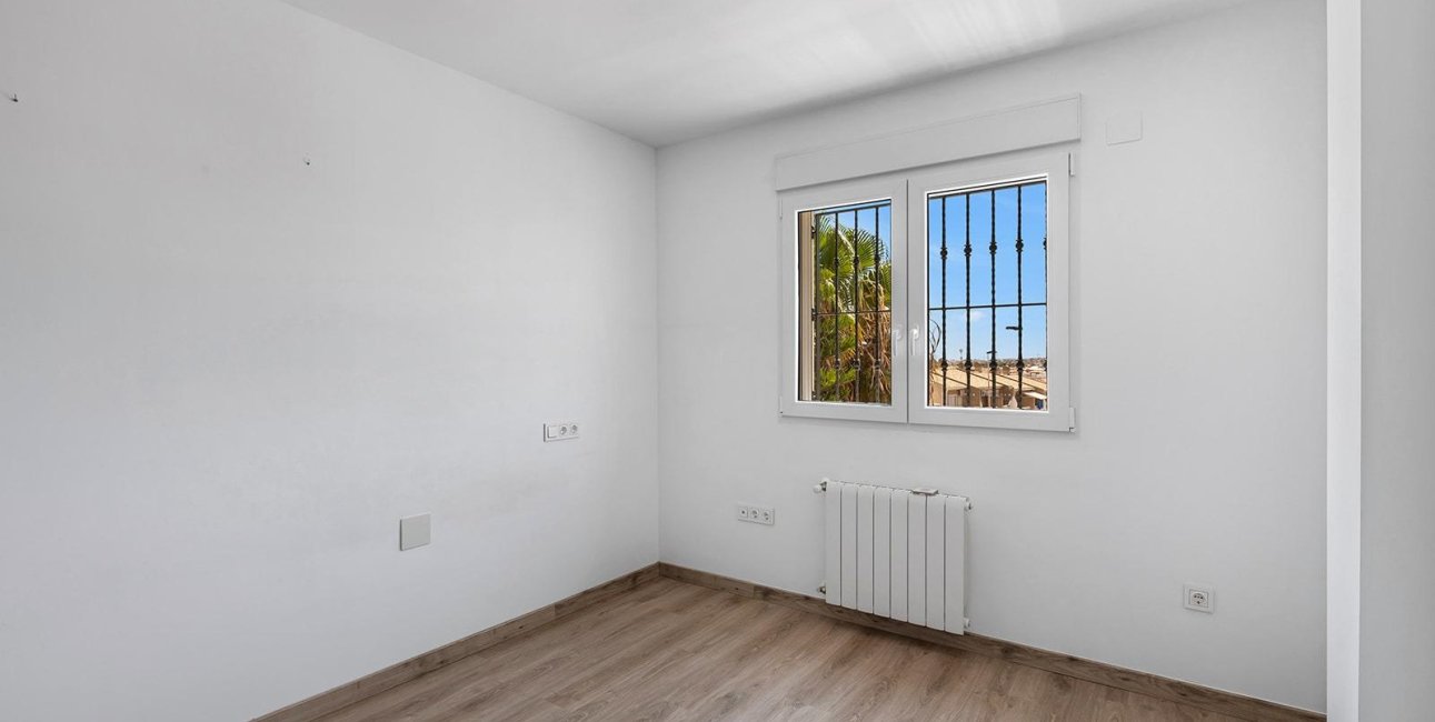 Reventa - Villa -
Torrevieja - Aguas Nuevas