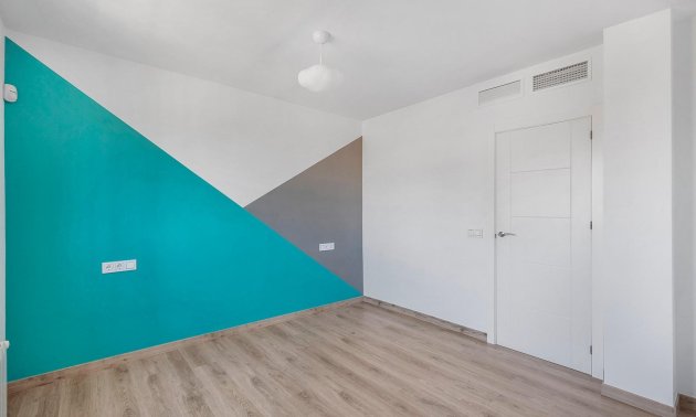 Reventa - Villa -
Torrevieja - Aguas Nuevas