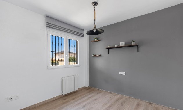 Reventa - Villa -
Torrevieja - Aguas Nuevas