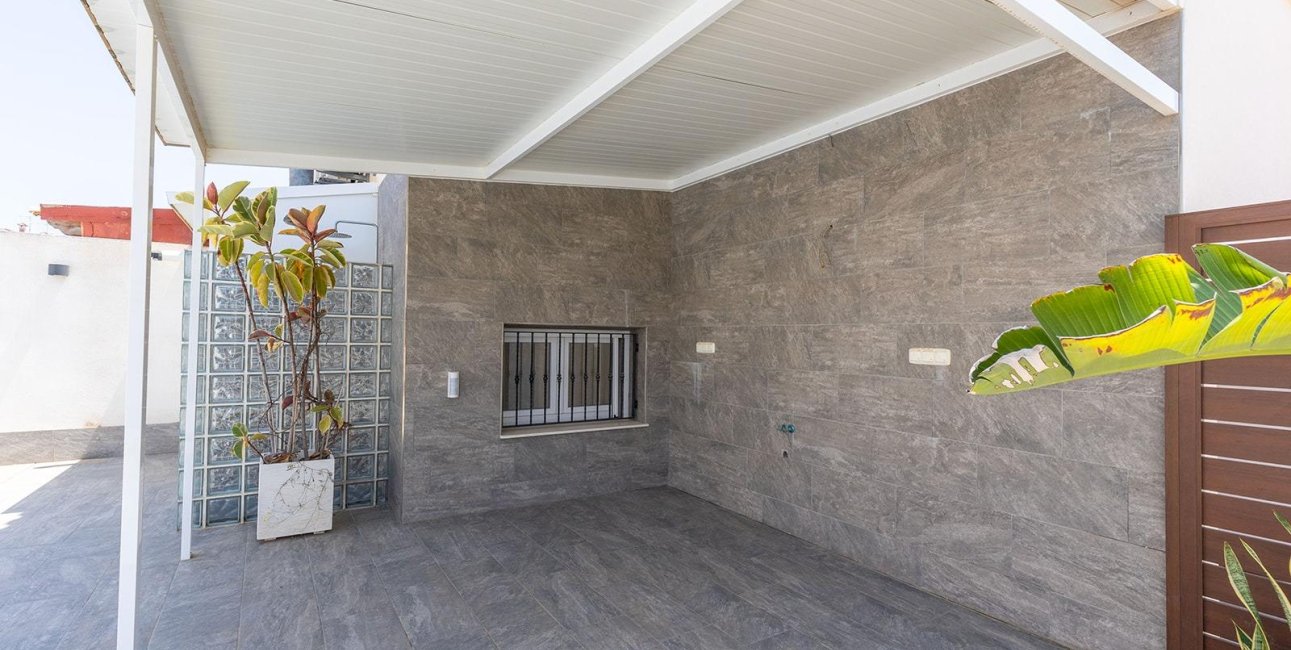 Reventa - Villa -
Torrevieja - Aguas Nuevas