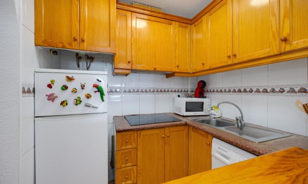 Resale - Apartment / flat -
Torrevieja - Centro
