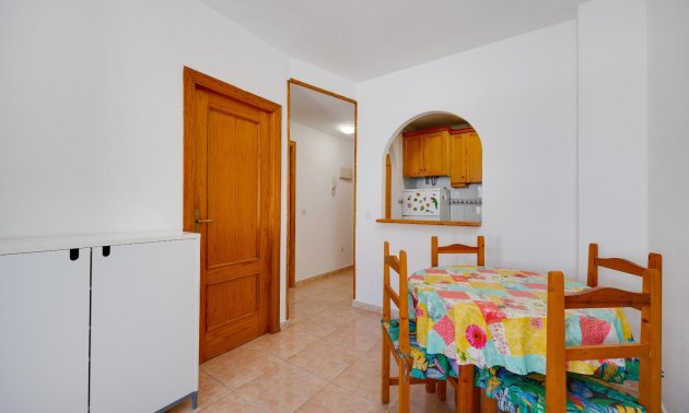 Resale - Apartment / flat -
Torrevieja - Centro