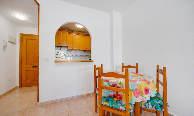 Resale - Apartment / flat -
Torrevieja - Centro