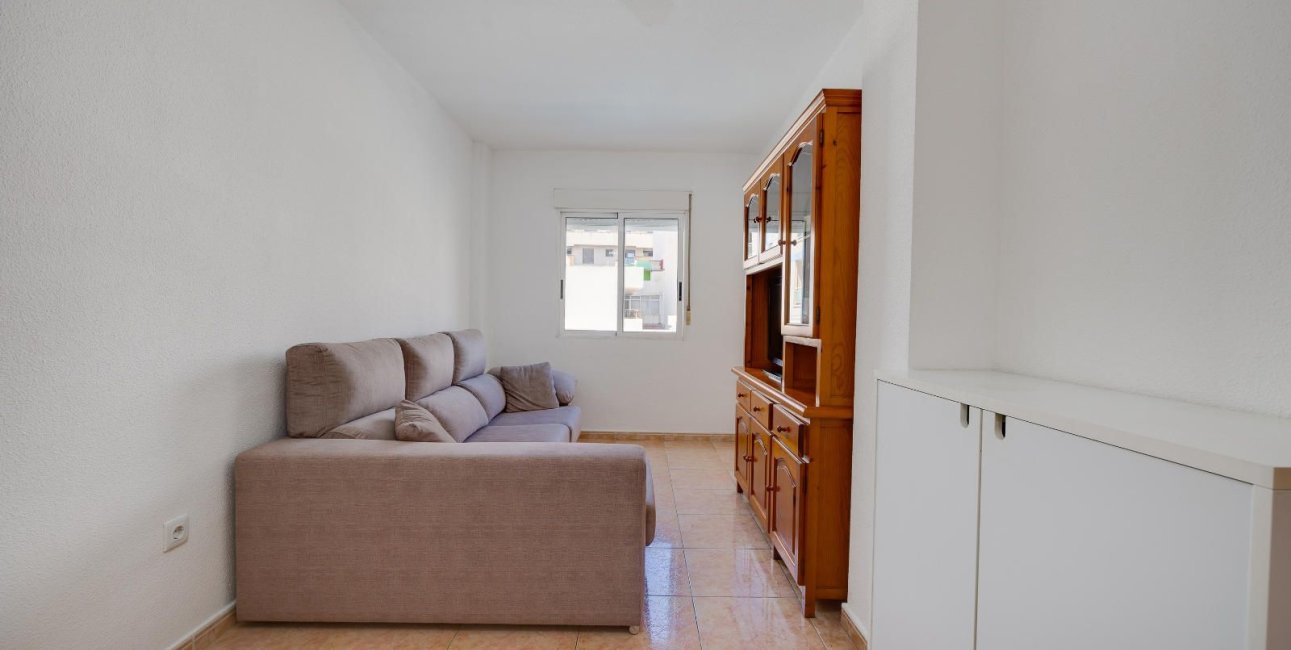 Resale - Apartment / flat -
Torrevieja - Centro