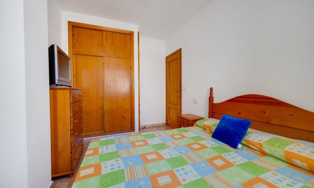 Resale - Apartment / flat -
Torrevieja - Centro