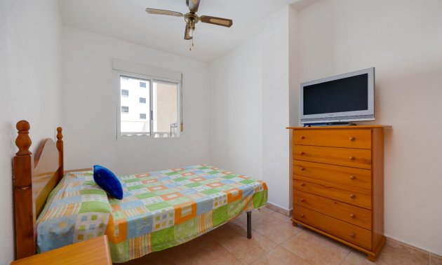 Resale - Apartment / flat -
Torrevieja - Centro